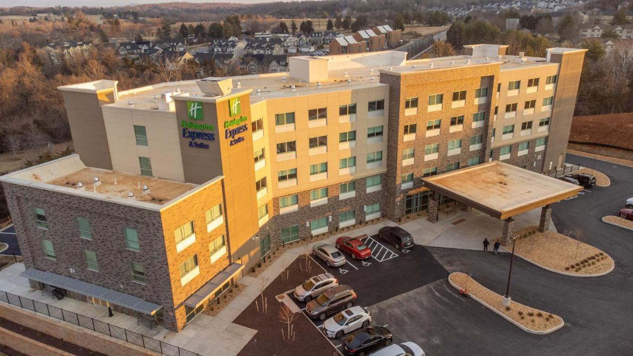 Holiday Inn Express & Suites Charlottesville By Ihg Exterior foto